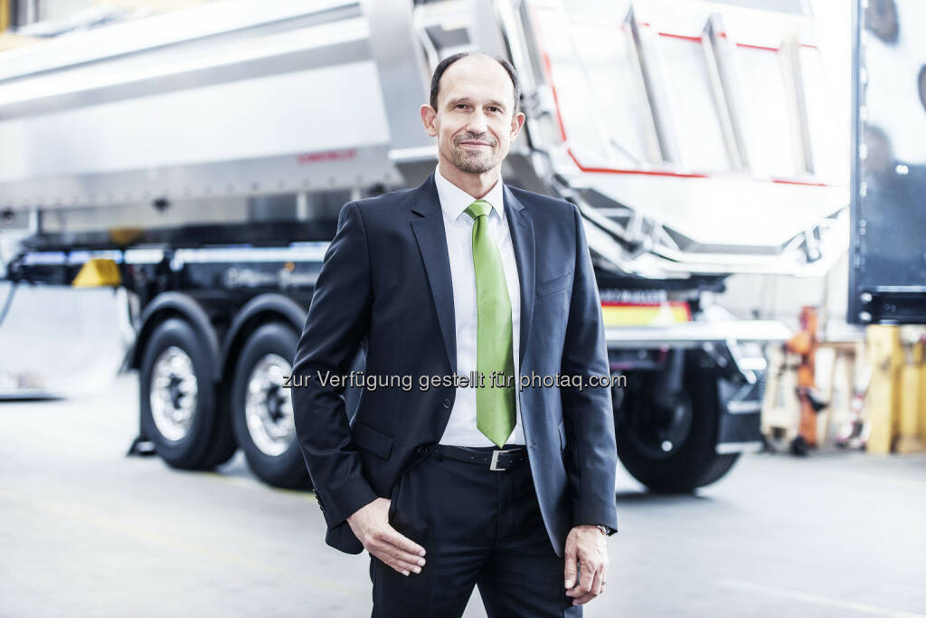 Roland Hartwig (CEO Schwarzmüller) : 20 Prozent mehr Fahrzeuge hergestellt : Optimierung der internationalen Produktion voll angelaufen : Umsatzprognose von 340 Millionen Euro bestätigt :  Fotocredit: Schwarzmüller Gruppe, © Aussender (08.07.2016) 