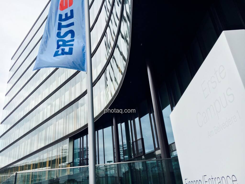 Erste Campus Entrance, © photaq.com (16.07.2016) 