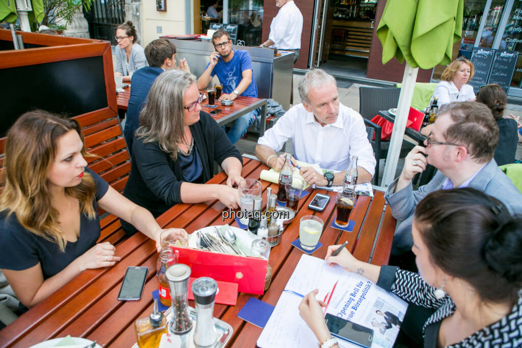 Yvette Rosinger (Rosinger Group), Julia Poyatsyka-Öztürk (Rosinger Group),  Stephanie Wolfschütz (Rosinger Group), Christian Drastil (BSN), Gregor Rosinger (Rosinger Group), Alexandra Rosinger (Rosinger Group), © Martina Draper/photaq (19.07.2016) 