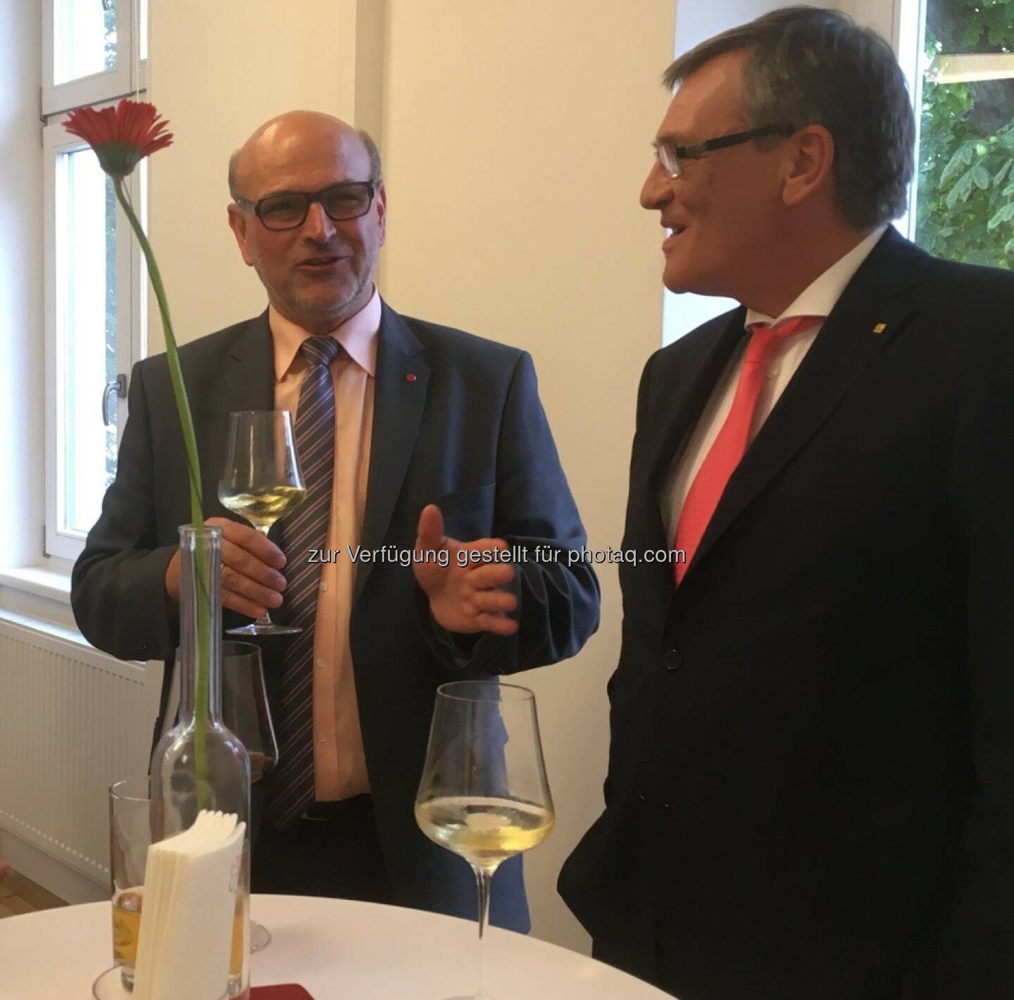 Rudolf Mittendorfer (Verag, Senior-Gesellschafter), Robert Lasshofer (Vorstandsvorsitzender der Wiener Städtischen Versicherung)