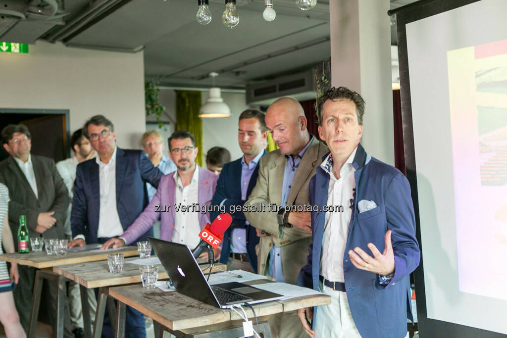 Stefan Pierer (CEO KTM Industries), Roman Sindelar, Stefan Schnöll, Alex Vogel, Philip Rusch, © Martina Draper (27.07.2016)