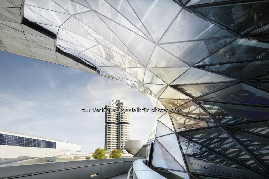 BMW Welt - BMW Group Hochhaus/Konzernzentrale : BMW Group setzt profitables Wachstum fort : Fotocredit: BMW Group, © Aussender (02.08.2016)