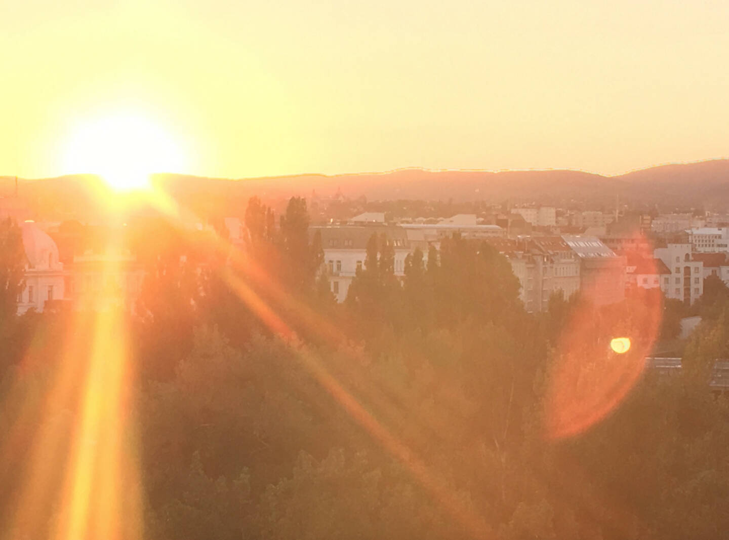 Sundowner mit Blick auf 1090