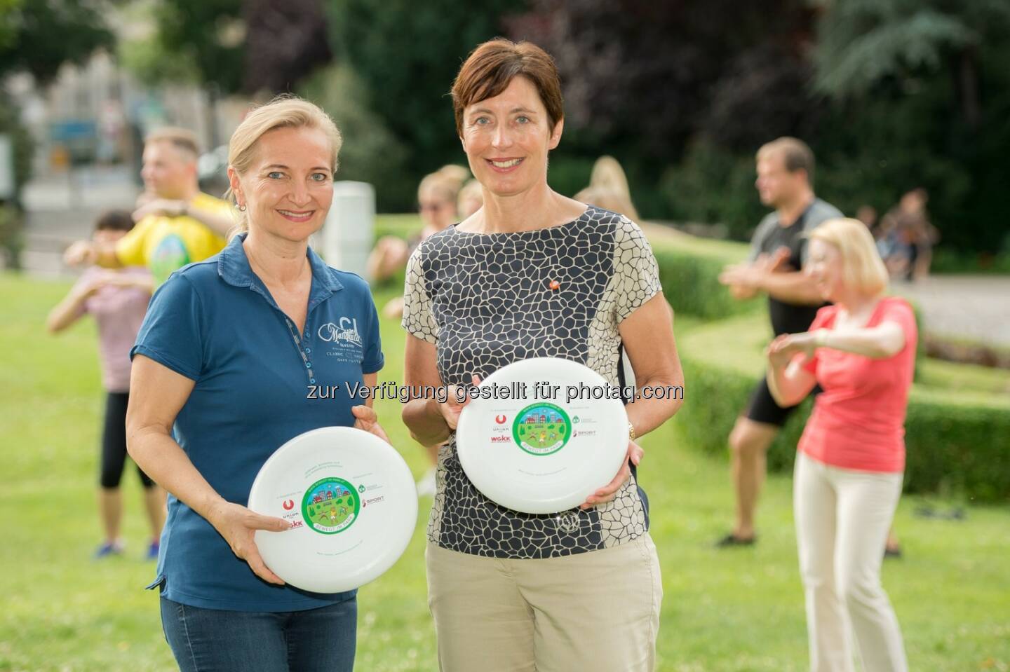 Ulrike Rabmer-Koller (Vorsitzende des Verbandsvorstandes im Hauptverband), Michaela Steinacker (Vizepräsidentin der Sportunion Österreich) : „Bewegt im Park“ ist ein Erfolg : Die in einer einzigartigen Kooperation ins Leben gerufene Bewegungsinitiative erfreut sich regen Zulaufs : Fotocredit: Hauptverband/APA-Fotoservice/Hörmandinger