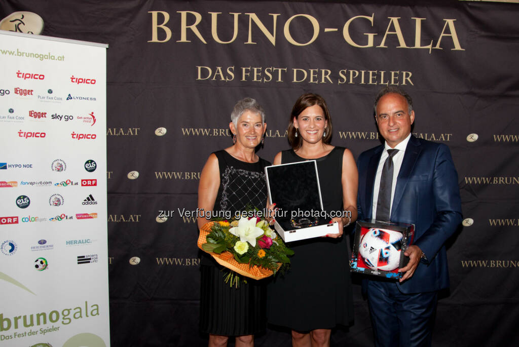 Sylvia und Raphaela Pezzey mit Hansi Müller (Bild: VDF / Michael Graf) (29.08.2016) 