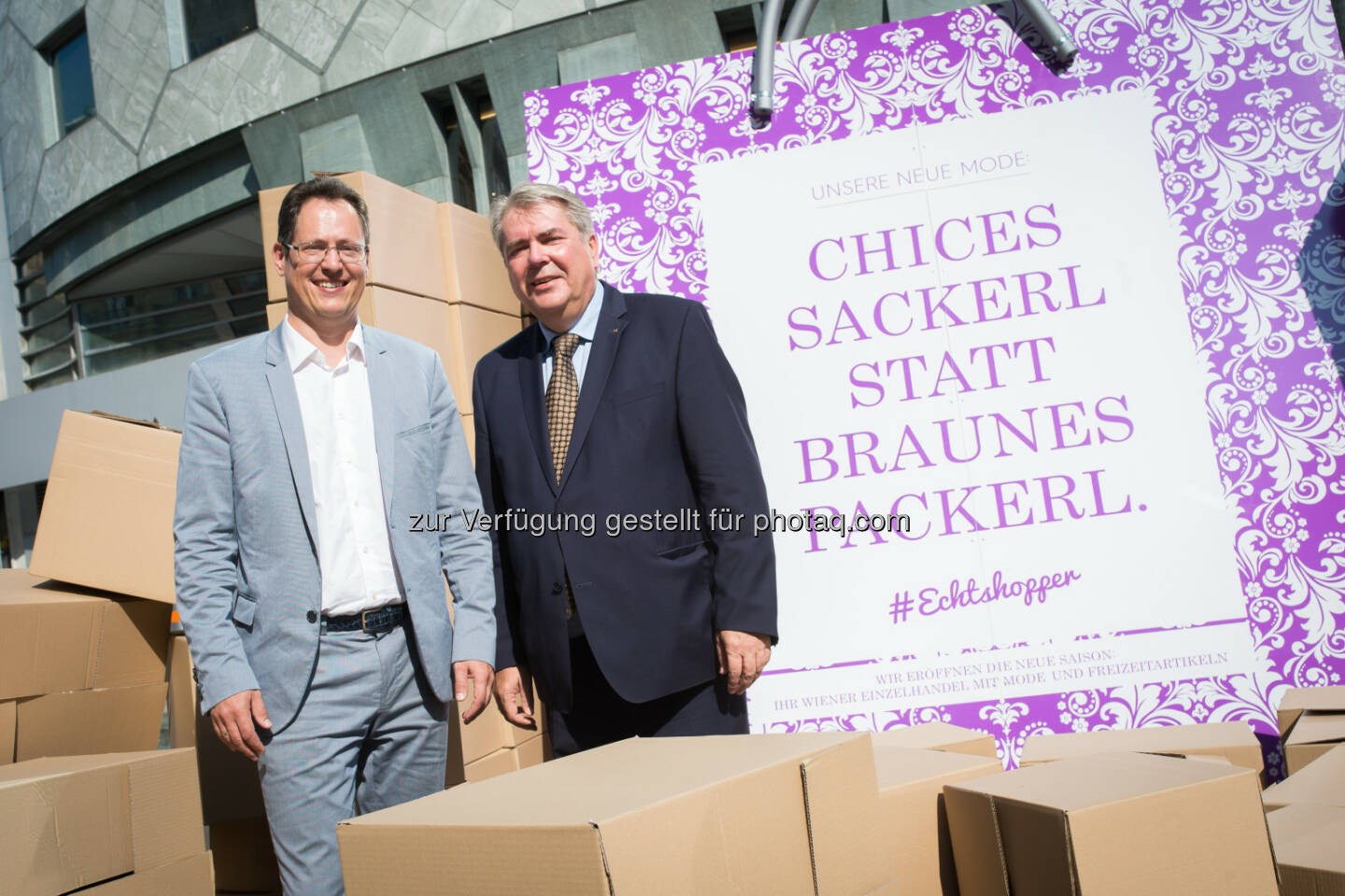 Rainer Trefelik (Obmann der Sparte Handel der Wirtschaftskammer Wien), Herbert Gänsdorfer  (Obmann des Landesgremiums Wien des Einzelhandels) : Wiener Modehandel startet mit #Echtshopper-Kampagne in den Herbst : Fotocredit: David Bohmann