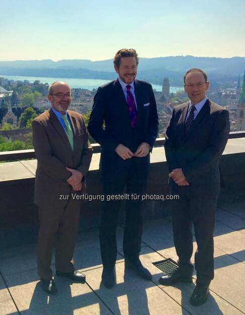 Gemeinsam mit Dr. Schiesser, Präsident des Rates der Eidgenössischen Technischen Hochschulen (l) und unserem Gastgeber, Prof. Guzzella, Präsident der ETH Zürich (r) ... (15.09.2016) 