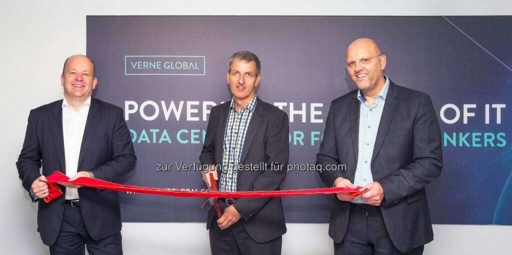 Christian Kallenbach (Verne Global), Harald Berg (VW) and Helgi Helgason (Verne Global). - Verne Global: Volkswagen setzt auf Rechenzentrum von Verne Global (Bild: Verne Global), © Aussender (21.09.2016) 