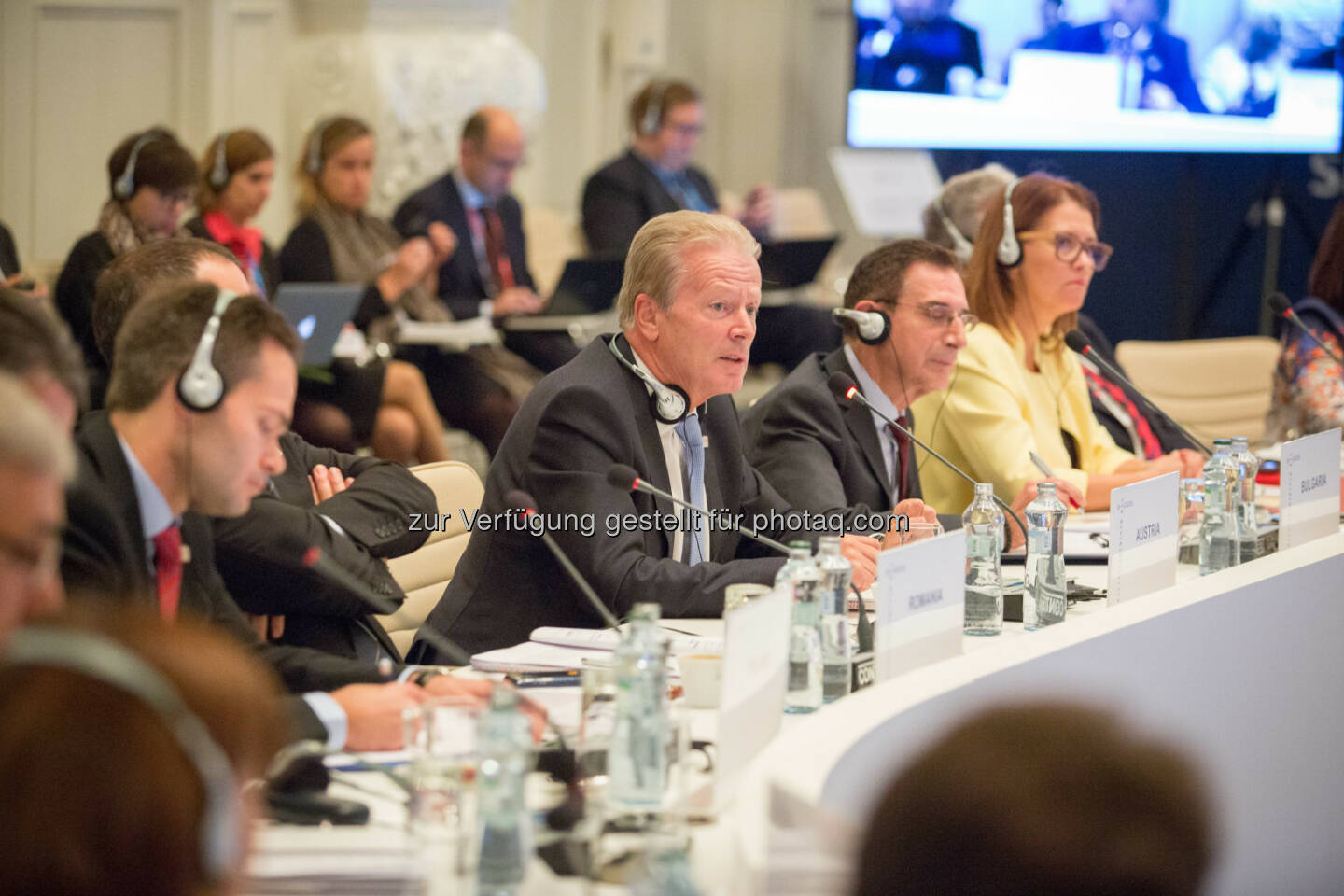 Reinhold Mitterlehner (Wirtschaftsminister) hat sich beim informellen Handelsministerrat in Bratislava für eine rechtsverbindliche Gemeinsame Erklärung zum Kanada-Abkommen (CETA) eingesetzt - Chancen des Kanada-Abkommens nützen : Fotocredit: bmwfw/Glaser