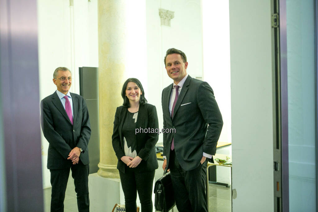 Thomas Birtel (Strabag), Diana Klein (Strabag), Christoph Boschan (Wiener Börse), © Martina Draper/photaq (29.09.2016)