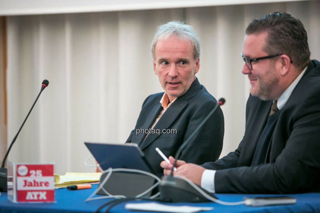 Christian Drastil (BSN), Christoph Scherbaum (Die Börsenblogger), © Martina Draper/photaq (29.09.2016) 