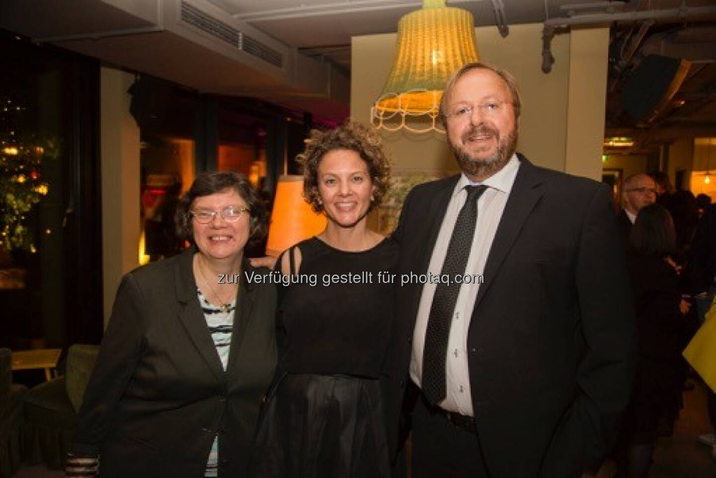 Monika Rosen (Chefanalystin Bank Austria Private Banking), Sabine Hoffmann (ambuzzador), Anton Leitner (CIO NÖM)