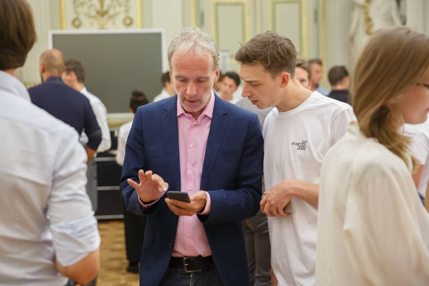 Christian Drastil mit Alexander Schwarz im Greetzly-Talk bei Startup300  (c) Florian Wieser