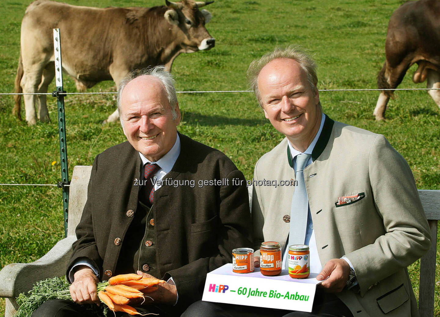 Claus Hipp, Stefan Hipp : 60 Jahre Bio-Anbau : Ehrensberger Hof - Ursprung der HiPP Bio-Qualität : Fotocredit: HiPP GmbH & Co. Vertriebs KG/HiPP/ Jeschenko