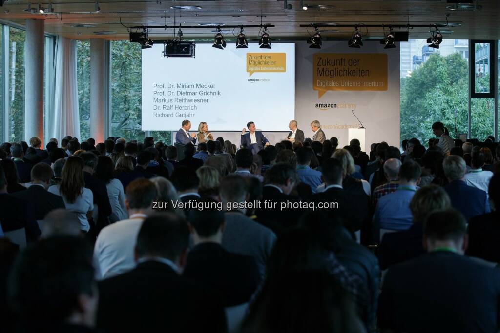 Diskussionspanel der Amazon Academy in Berlin : Amazon startet Förderprogramm für Online-Erfolg kleiner Händler : Fotocredit: amazon.de, © Aussendung (06.10.2016) 