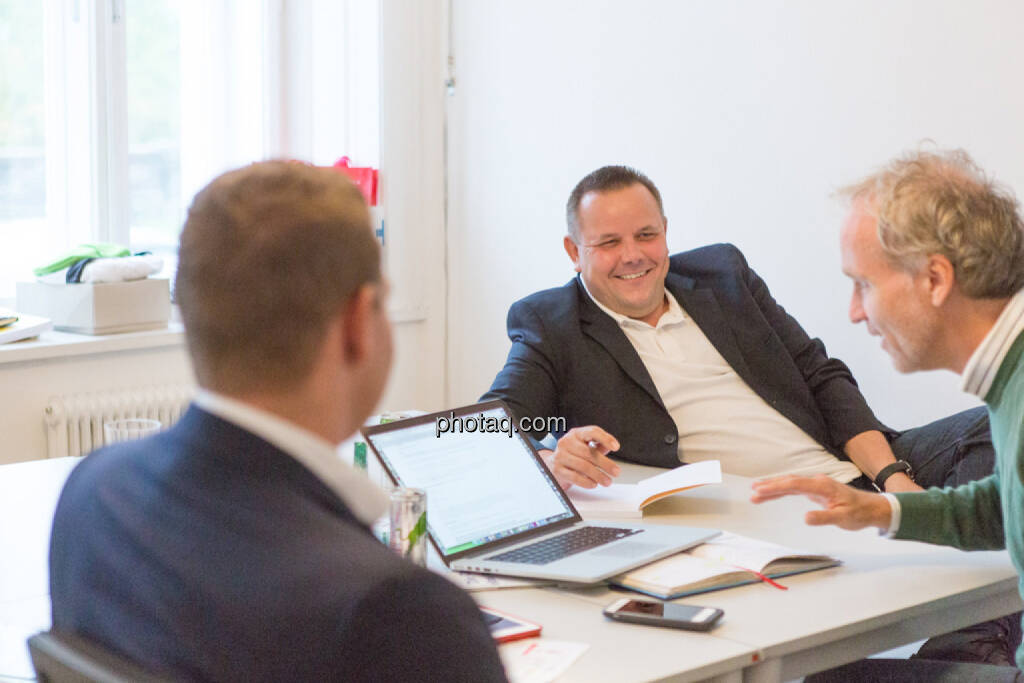 Erwin Stricker (Cleen Energy), Christian Drastil (BSN), © Martina Draper/photaq (06.10.2016) 