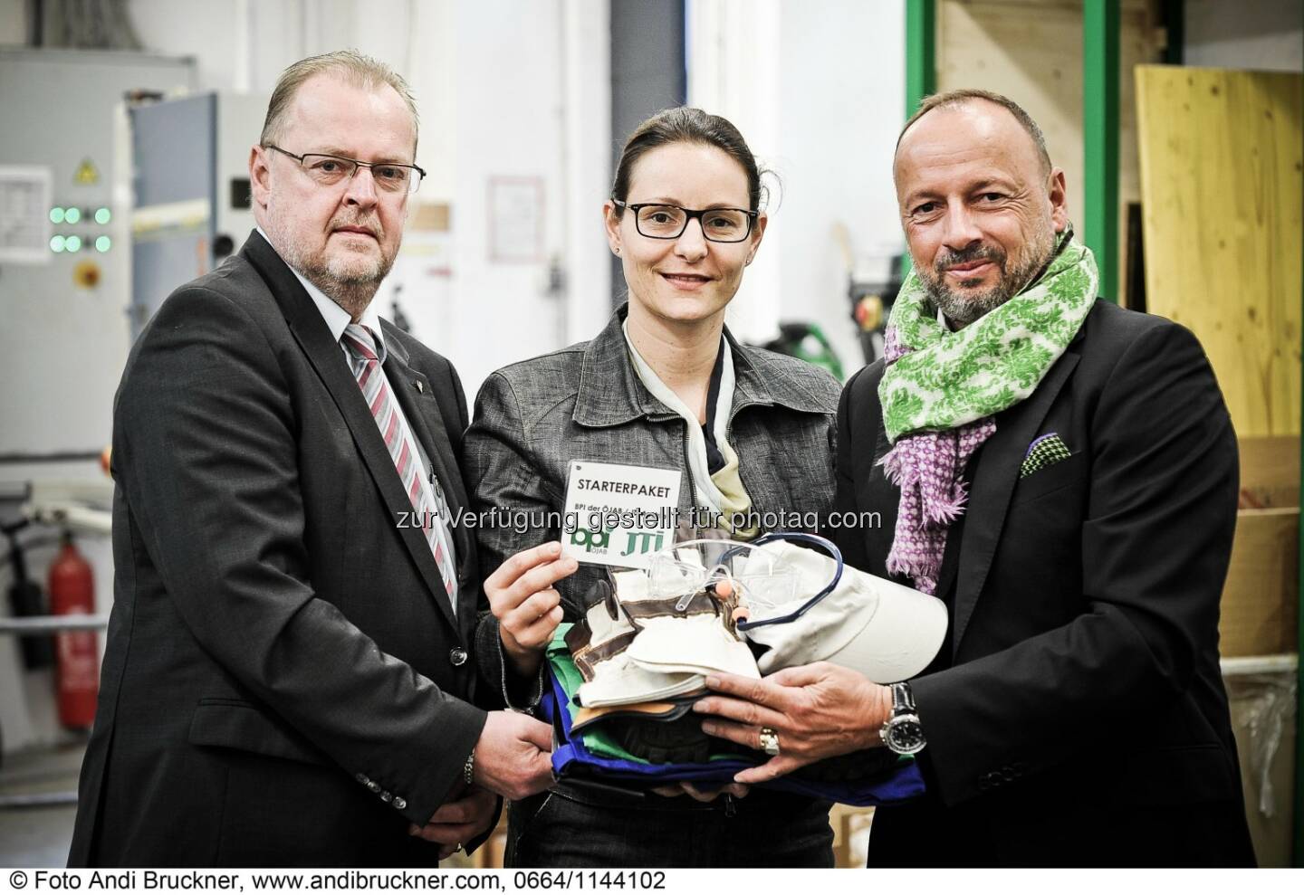 Ernst Traindt (Bereichsleiter Berufsbildung BPI der ÖJAB), Petra Heidler (Geschäftsführung Bildung und Integration ÖJAB), Ralf-Wolfgang Lothert (Head of Corporate Affairs and Communication, JTI Austria) : JTI Austria gratuliert ÖJAB zum 70-jährigen Bestehen : Fotocredit: Andi Bruckner – www.andibruckner.com