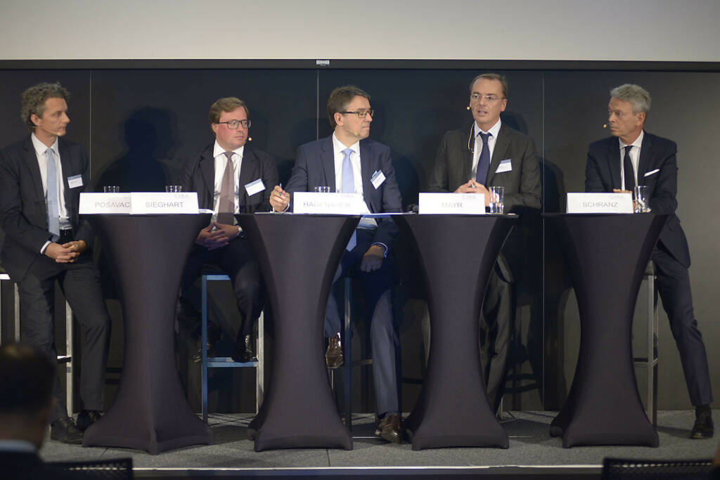 Andreas Posavac (Ipreo), Michael Sieghart (Petrus Advisers), Harald Hagenauer (Österreichische Post), Andreas Mayr (Dorda Brugger Jordis), Ronald Schranz (Brunswick Austria & CEE GmbH), © C.I.R.A./APA-Fotoservice/Bargad Fotograf/in: Nadine Bargad (23.10.2016) 