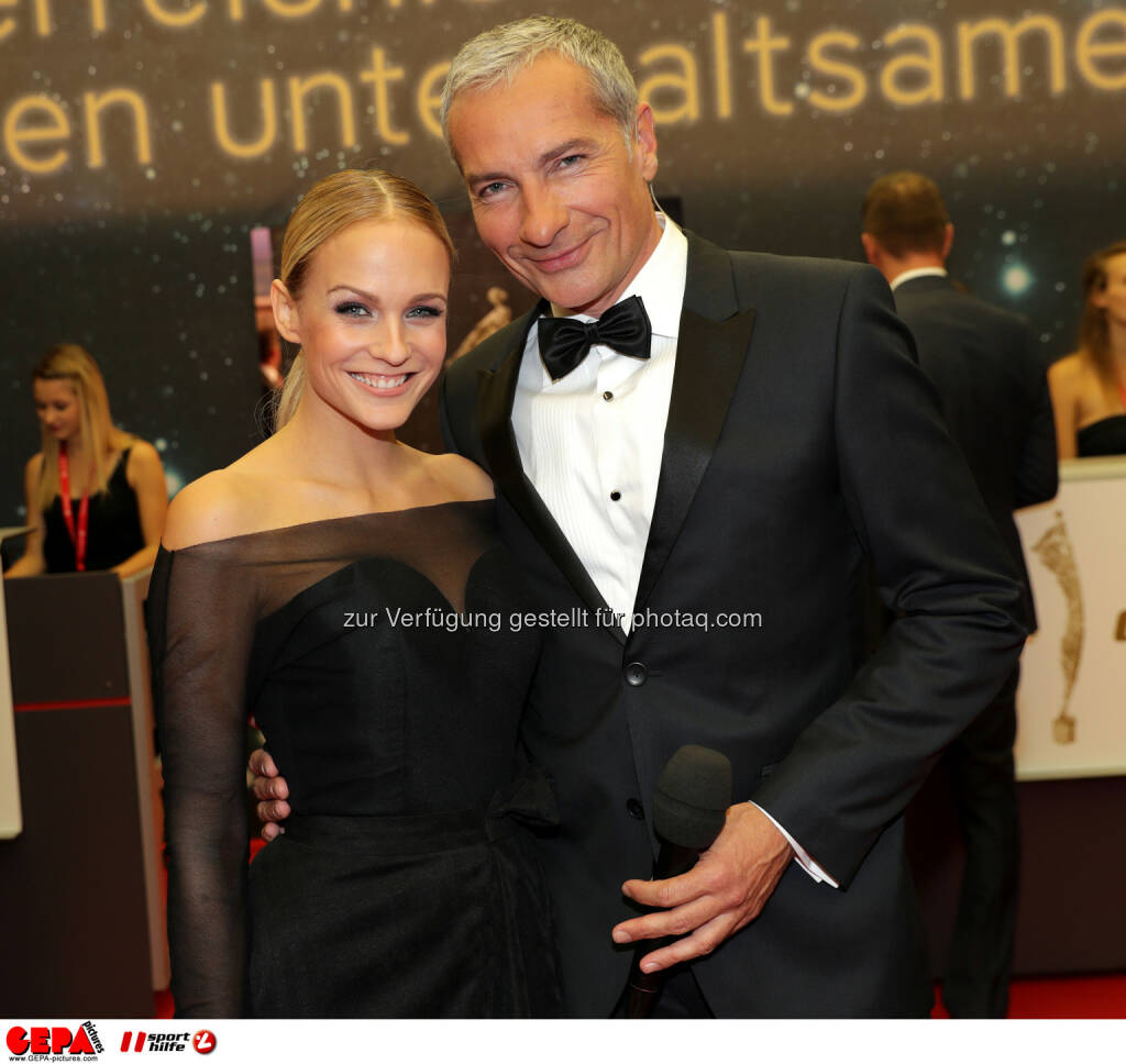 Mirjam Weichselbraun and Rainer Pariasek Photo: GEPA pictures/ Walter Luger (28.10.2016) 