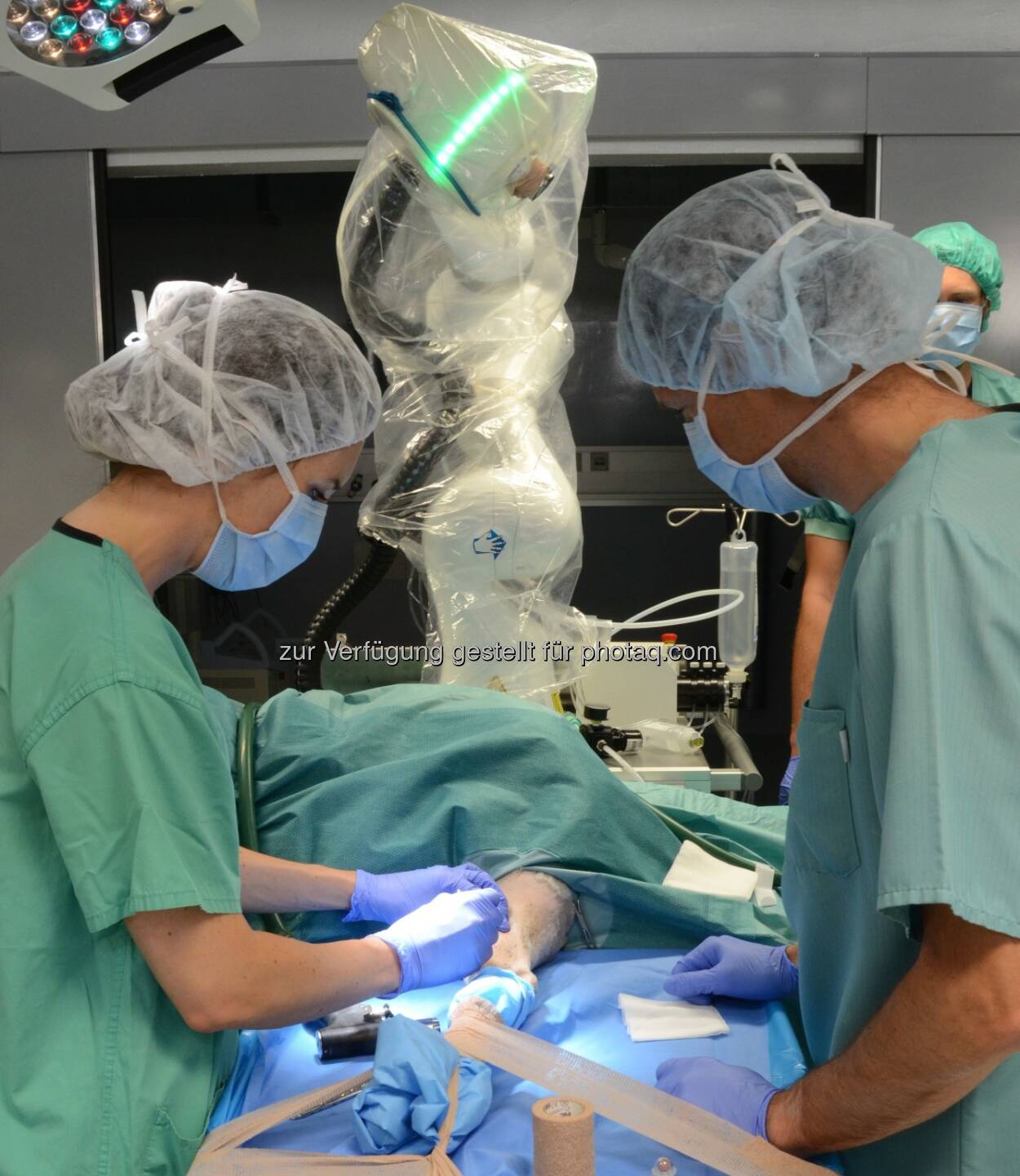 CARLO[TM]-System der Schweizer AOT (Lasersystem für die Knochenchirurgie) : Aesculap AG beteiligt sich an Laserchirurgie-Unternehmen Advanced Osteotomy Tools AG (AOT) : Fotocredit: B. Braun Melsungen AG
