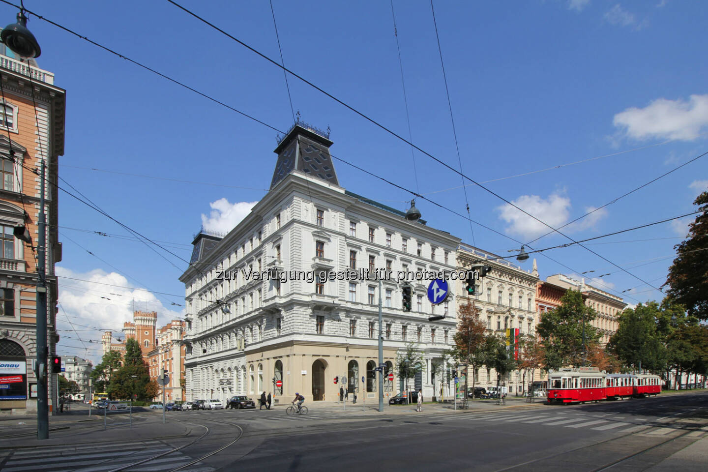 Die Bank Austria Real Invest Immobilien KAG für den offenen Immobilienfonds „Real Invest Austria“ ist neuer Eigentümer der ehemaligen k.u.k. Frucht- und Mehlbörse. Cbre hat vermittelt.