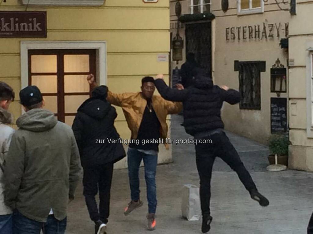 David Alaba, Marco Arnautovic und Aleksandar Dragovic beim Einstudieren von neuen Torjubelszenen (c) Erwin Hof
 (11.11.2016) 