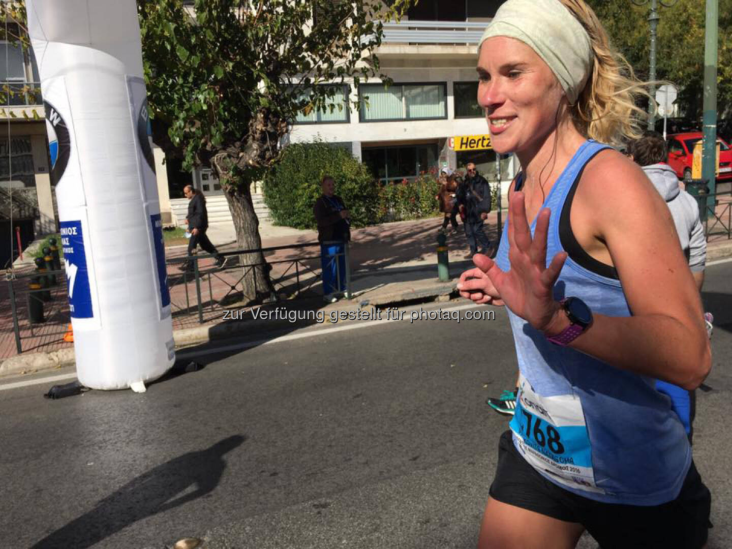 Here comes Natascha Marakovits: 1,7 k to go - and still smiling