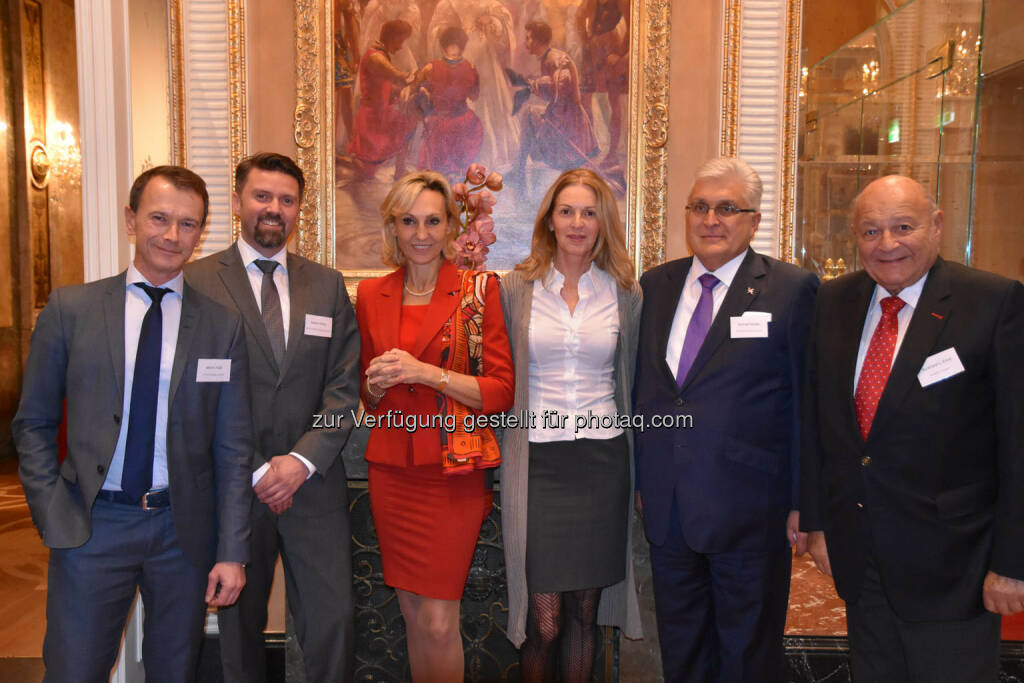 Martin Hübl, Roland Pichler, Isabella de Krassny, Sabine Duchaczek, Michael Müller, Burkhard Ernst (Bild: familyofficeday.at) (20.11.2016) 