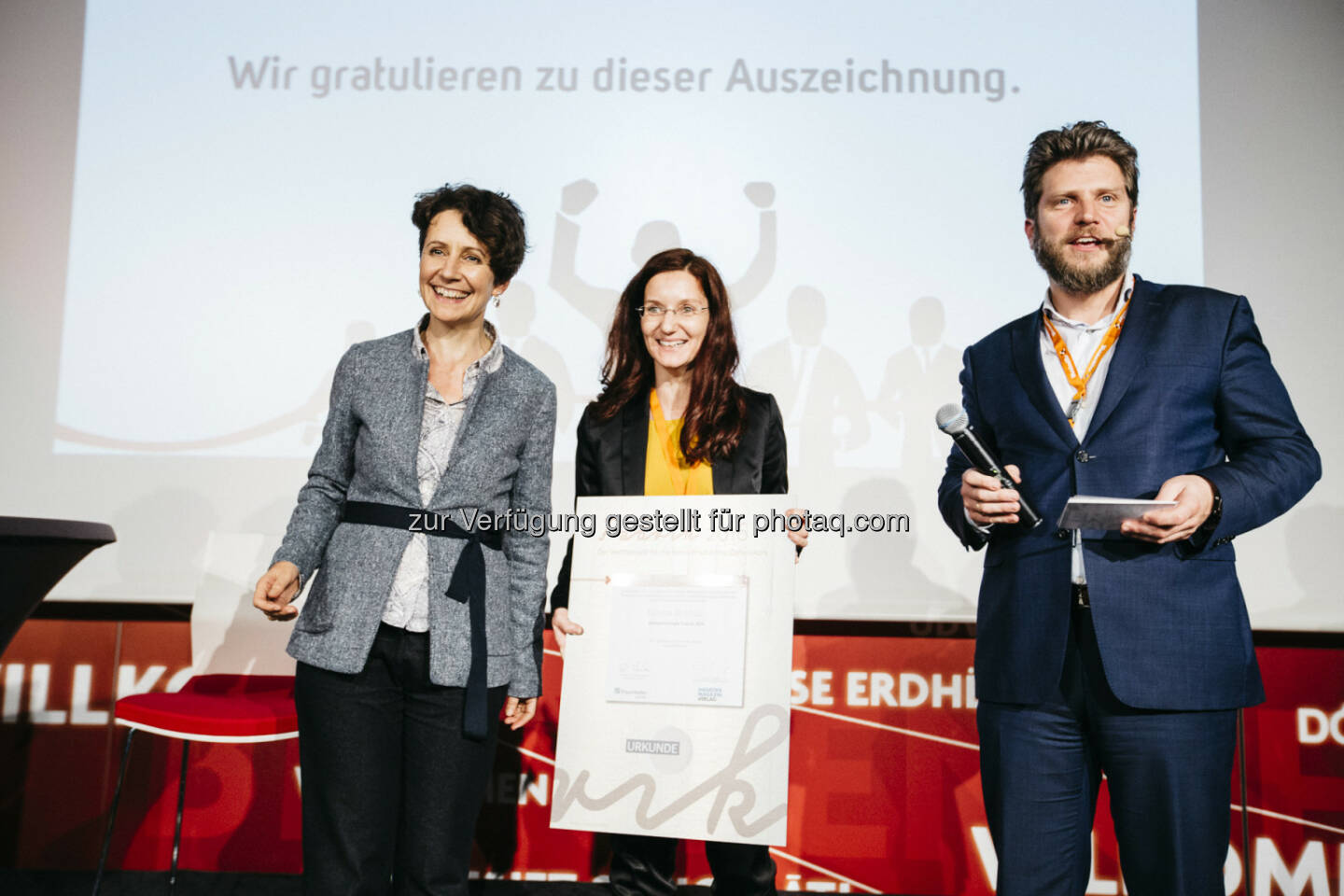 Sabine Herlitschka, Vorstandsvorsitzende Infineon Technologies Austria AG; Martina Szabo, Head of Production Kapsch Components; Hans Florian Zangerl, Herausgeber und Geschäftsführer Industriemagazin: 
Kapsch Components erhält Titel als „Green Factory“ beim Wettbewerb „Fabrik 2016“: Kapsch AG: Kapsch mit zwei renommierten Unternehmenspreisen ausgezeichnet (C) Matthias Heschl