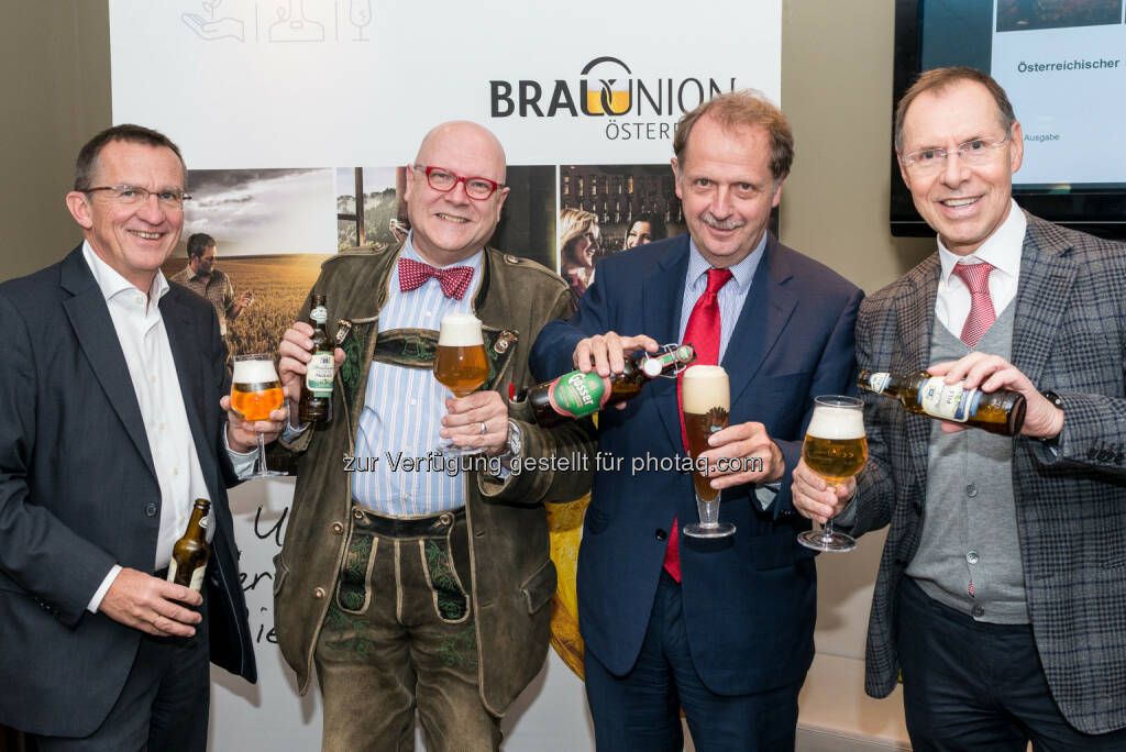 Andreas Stieber, Marketingdirektor Brau Union Österreich; Bierpapst Conrad Seidl; Markus Liebl, Generaldirektor Brau Union Österreich; Andreas Hunger, Geschäftsführer Gastronomie Brau Union Österreich: Brau Union Österreich AG: Bierkulturbericht 2016: Für drei Viertel der Österreicher ist nachhaltig gebrautes Bier wichtig (C) Vogus, © Aussender (02.12.2016) 