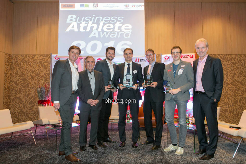 Harald Bauer (Österreichische Sporthilfe), Hans Huber, Damian Izdebski (techbold technology group, 3. Platz Business Athlete Award 2016, Peter Haidenek (Polytec, Sieger Business Athlete Award 2016), Rolf Majcen (FTC, 2. Platz Business Athlete Award 2016), Günther Matzinger (Rookie of the Year), Christian Drastil (BSN), © Martina Draper/photaq (06.12.2016) 