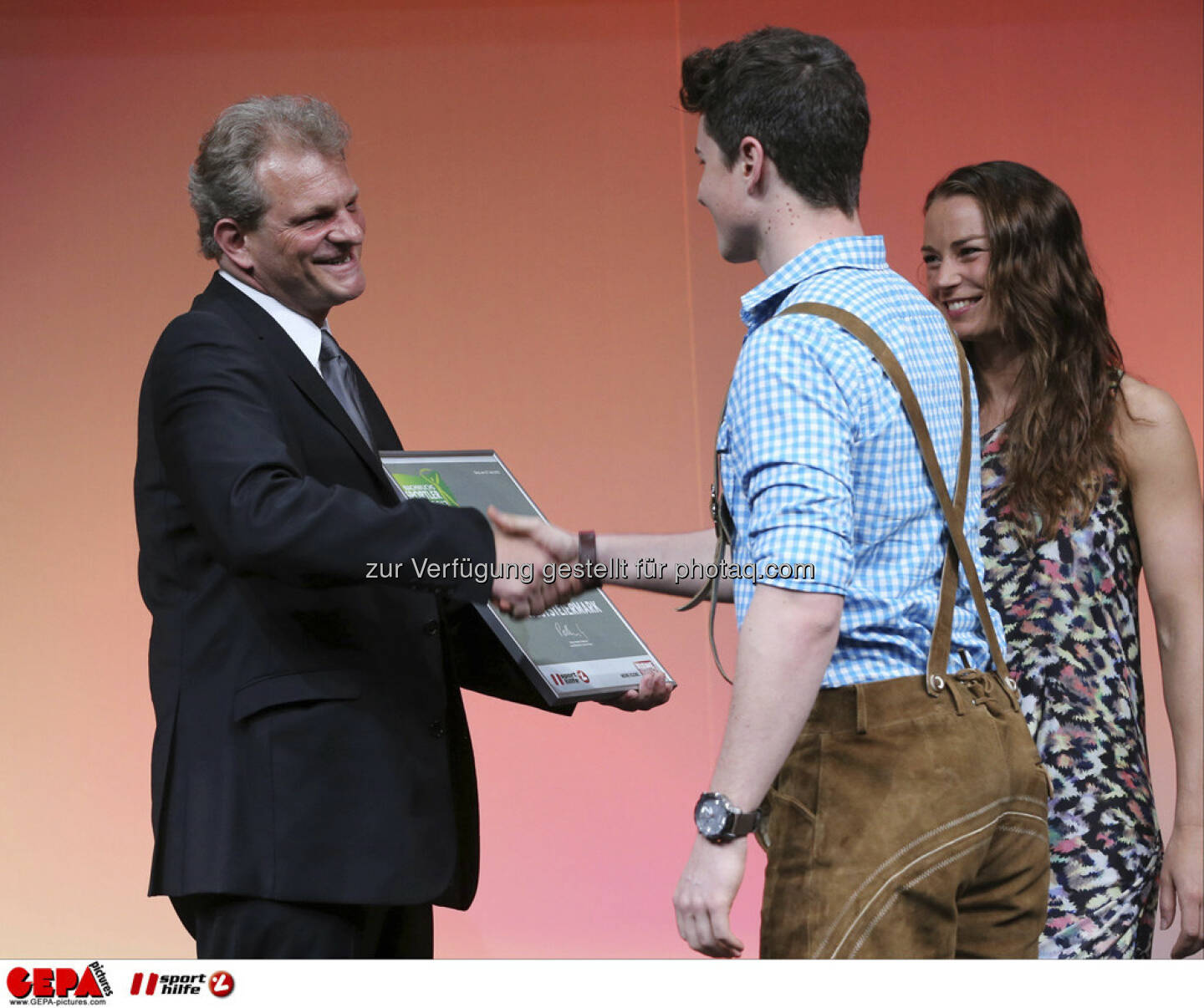 Guenther Sagmeister (Kleine Zeitung), Lukas Schneeberger (AUT) und Tina Maze (SLO), Foto: GEPA pictures/ Markus Oberlaender