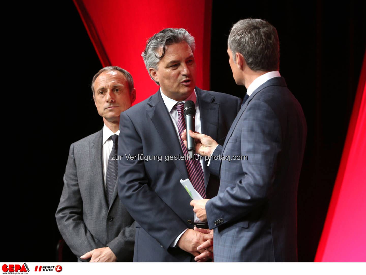 Geschaeftsfuehrer Anton Schutti (Sporthilfe), Hubert Patterer (Kleine Zeitung) und Moderator Rainer Pariasek, Foto: GEPA pictures/ Markus Oberlaender