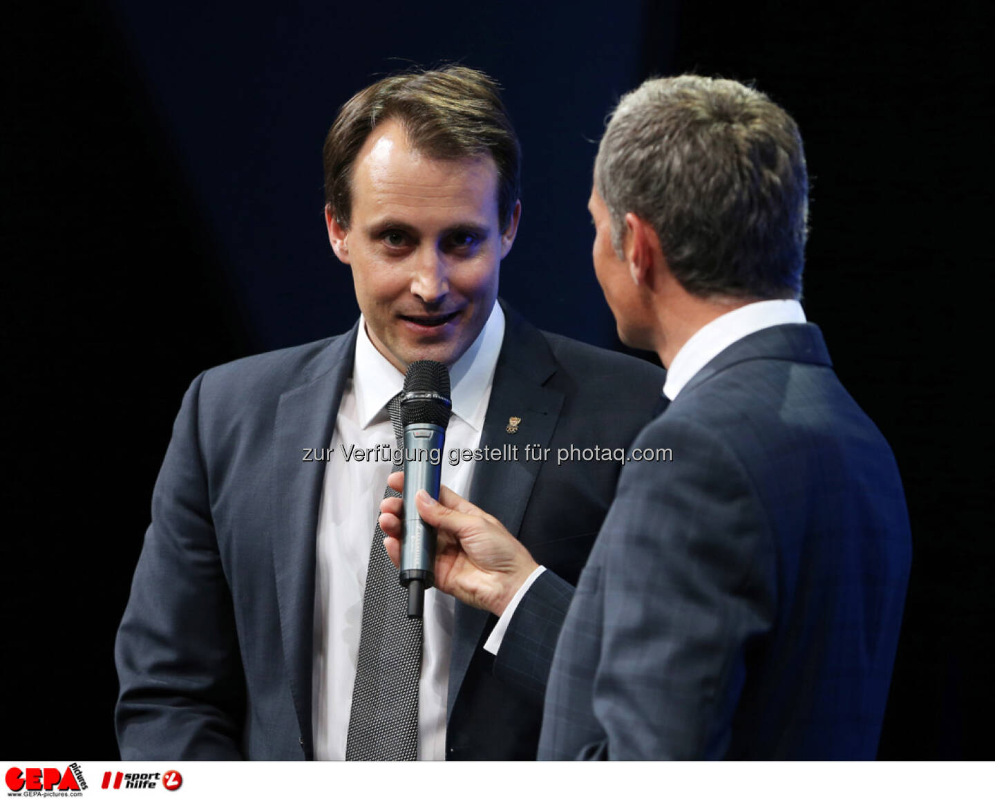 Florian Gosch (OEOC) und Moderator Rainer Pariasek, Foto: GEPA pictures/ Markus Oberlaender