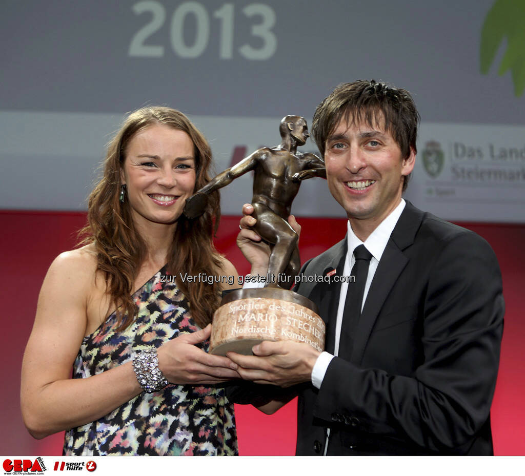 Tina Maze (SLO) und Mario Stecher (AUT), Foto: GEPA pictures/ Markus Oberlaender (08.05.2013) 