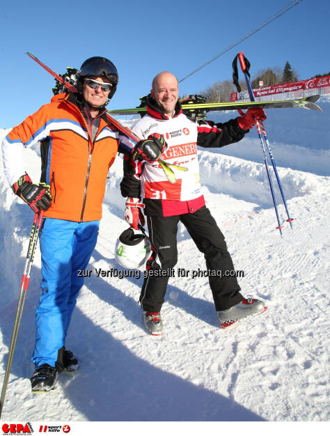 Ski for Gold Charity Race. Image shows managing director Harald Bauer (Sporthilfe) and Andy Lee Lang. Photo: GEPA pictures/ Harald Steiner (26.01.2017) 