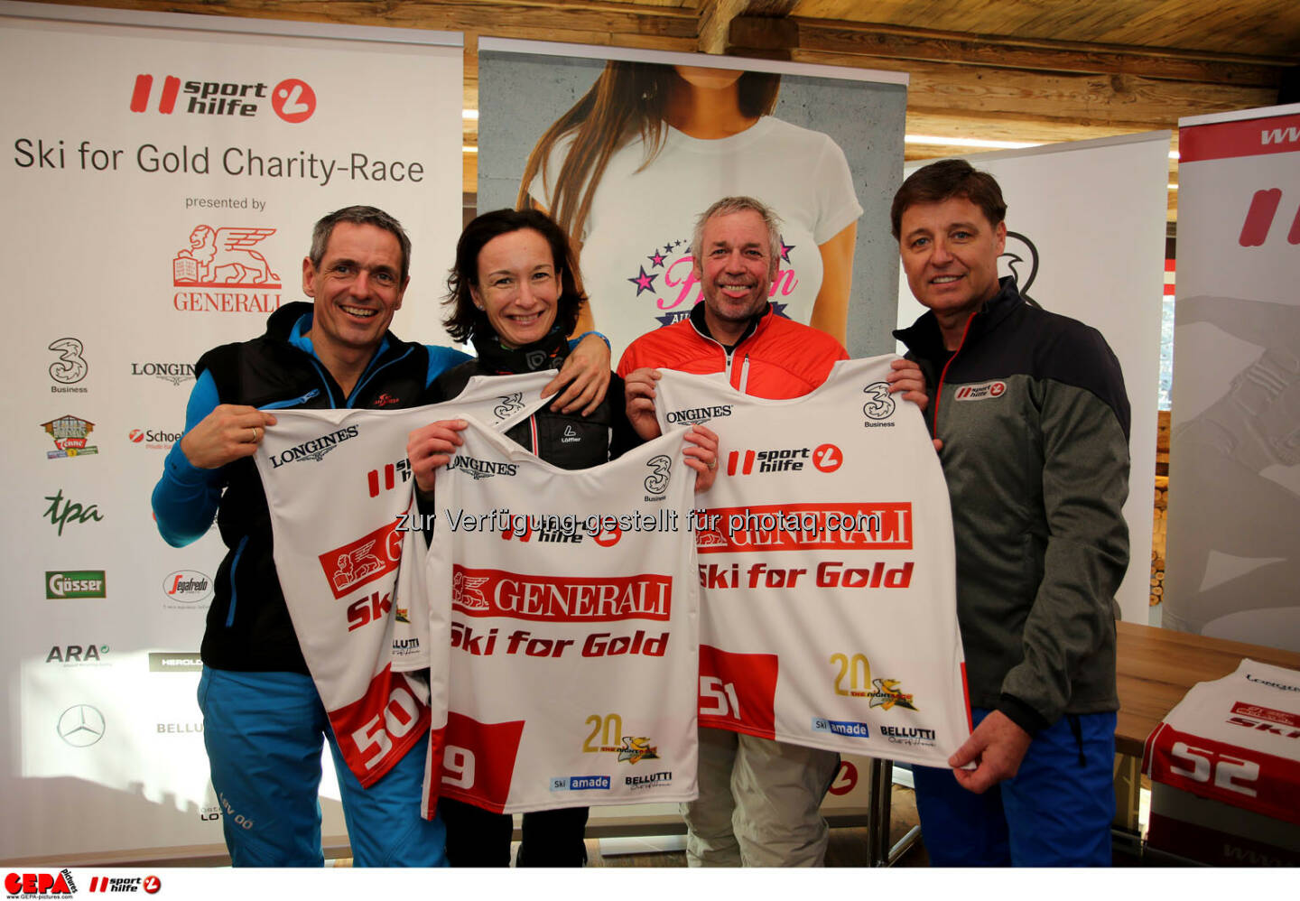 Ski for Gold Charity Race. Image shows Horst Felbermayr, Andrea Felbermayr, Andreas Grossek and managing director Harald Bauer (Sporthilfe). Photo: GEPA pictures/ Daniel Goetzhaber