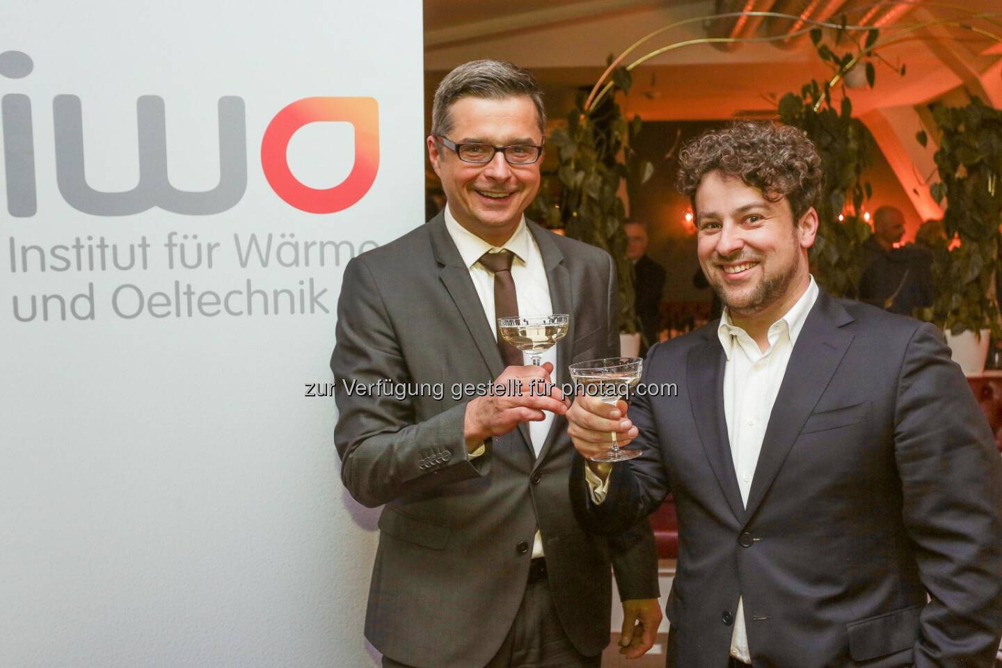 Geschäftsführer Martin Reichard und Vorstandsvorsitzender Fabian Handte: Institut für Wärme und Oeltechnik: IWO-Neujahrs-Cocktail: Energiebranche feierte Jahresauftakt (C) IWO Österreich /APA-Fotoservice/Tanzer
