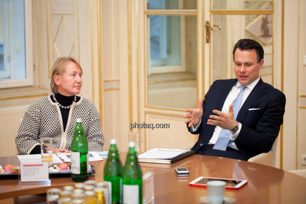 Heike Arbter (RCB), Christoph Boschan (Wiener Börse), © Michaela Mejta (02.02.2017) 