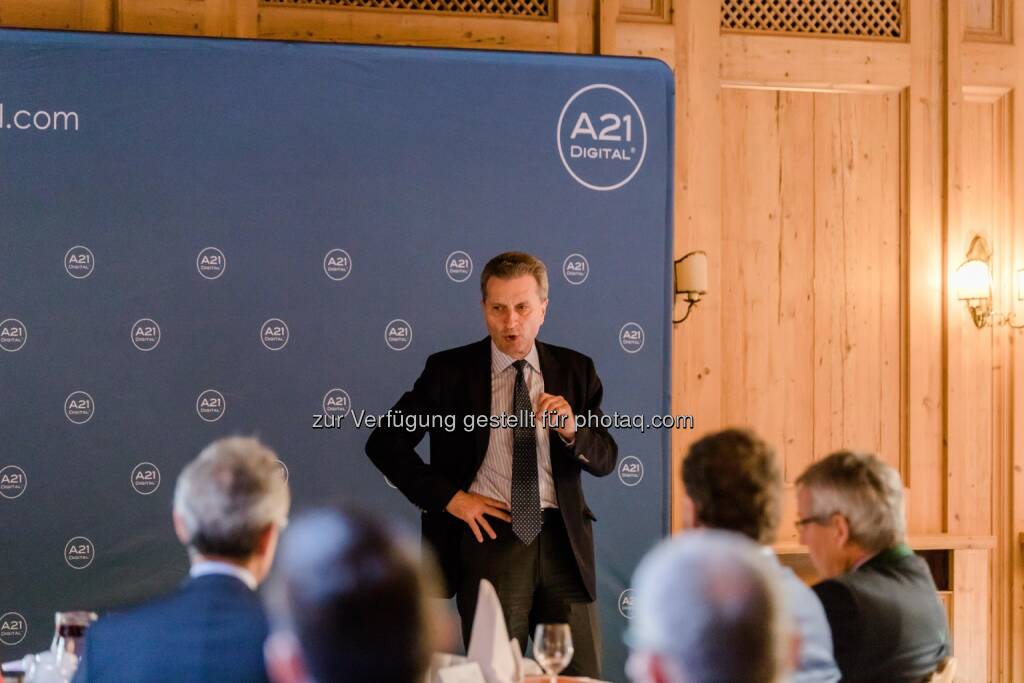 EU-Kommissar Günther H. Oettinger beim A21DIGITAL LECH SUMMIT - A21DIGITAL: EU-Kommissar Günther H. Oettinger beim A21DIGITAL LECH SUMMIT (Fotocredit: A21DIGITAL - Fotograf Pascal Hefti), © Aussender (17.03.2017) 
