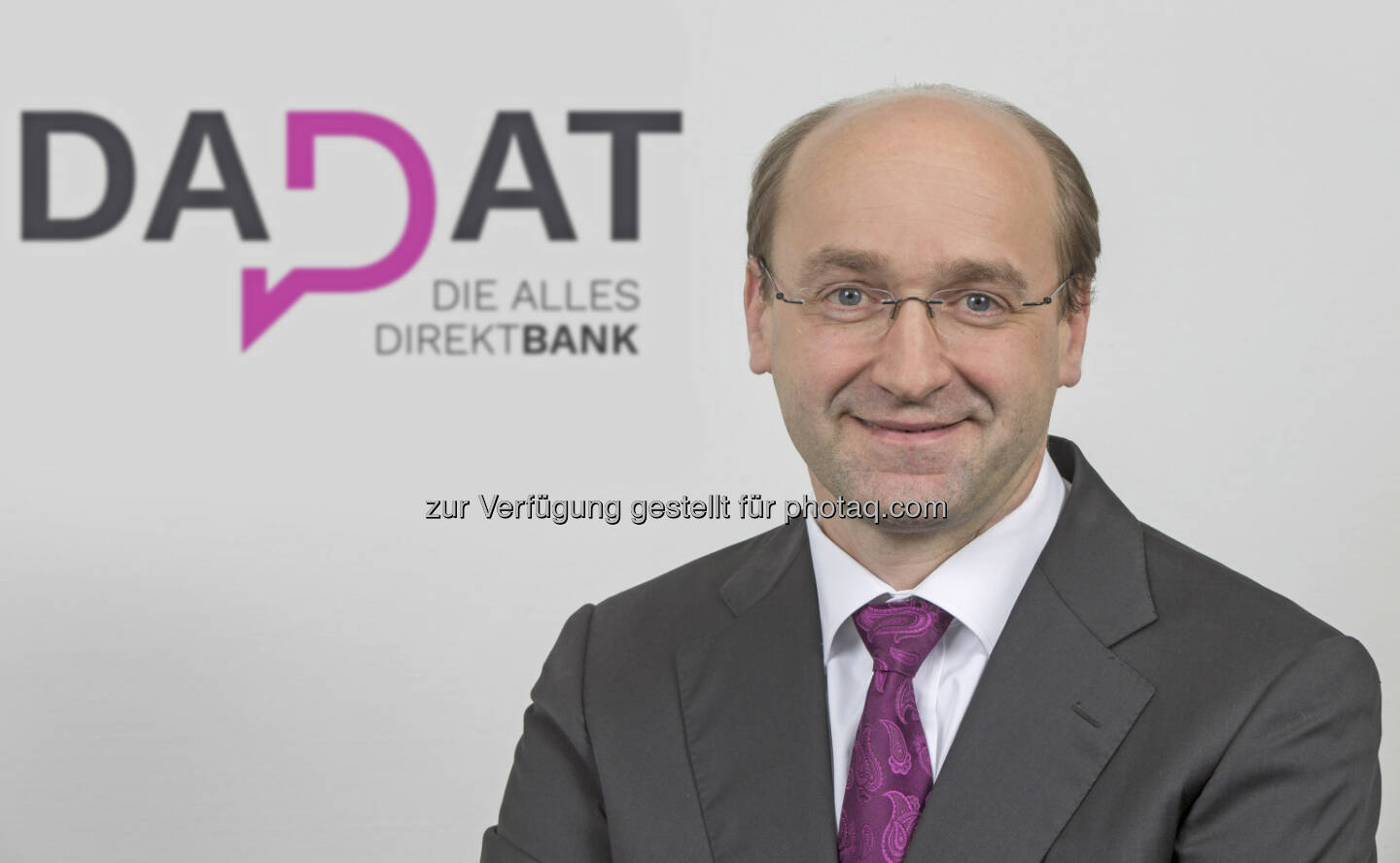 Der erfahrene Finanzmanager Ernst Huber steht hinter dem Start der neuen DADAT Bank in Österreich (Bildquelle: DADAT Bank, Andreas Kolarik)