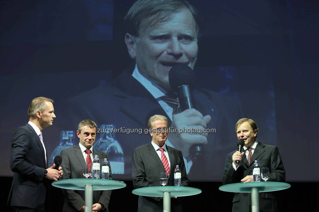 Heinrich Schaller (Raiffeisenlandesbank OÖ-Generaldirektor), Reinhold Mitterlehner (Wirtschaftsminister), Klaus Pöttinger (Präsident der Industriellenvereinigung OÖ), (Foto: RLB OÖ/Strobl), © RLB OÖ/Strobl (15.05.2013) 