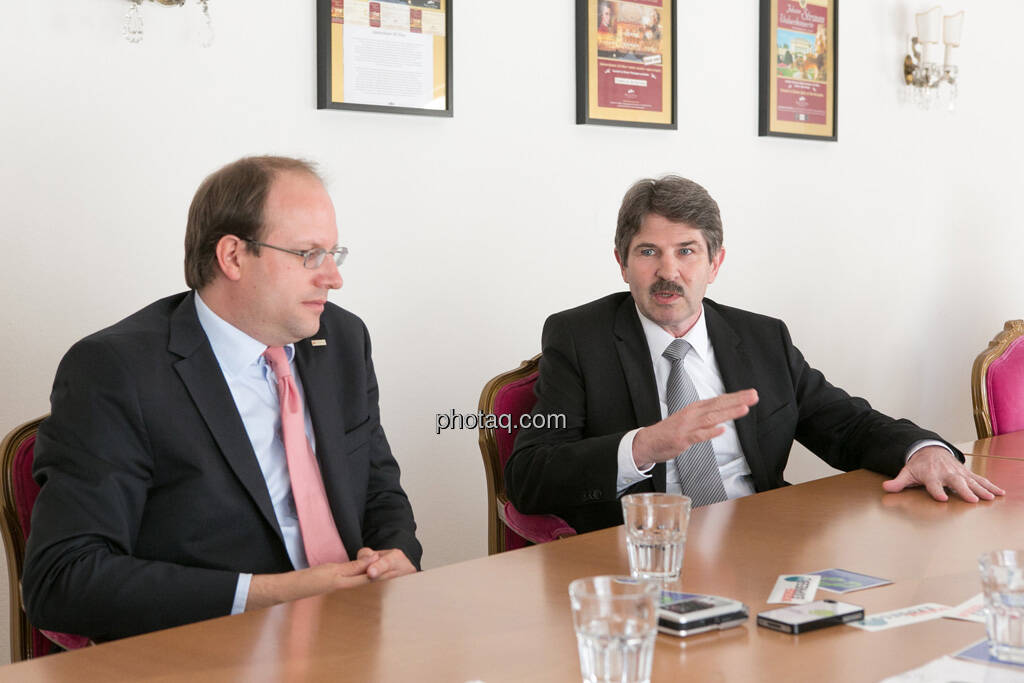 Florian Nowotny (CA Immo), Ernst Vejdovszky (S Immo), © finanzmarktfoto.at/Martina Draper (15.05.2013) 