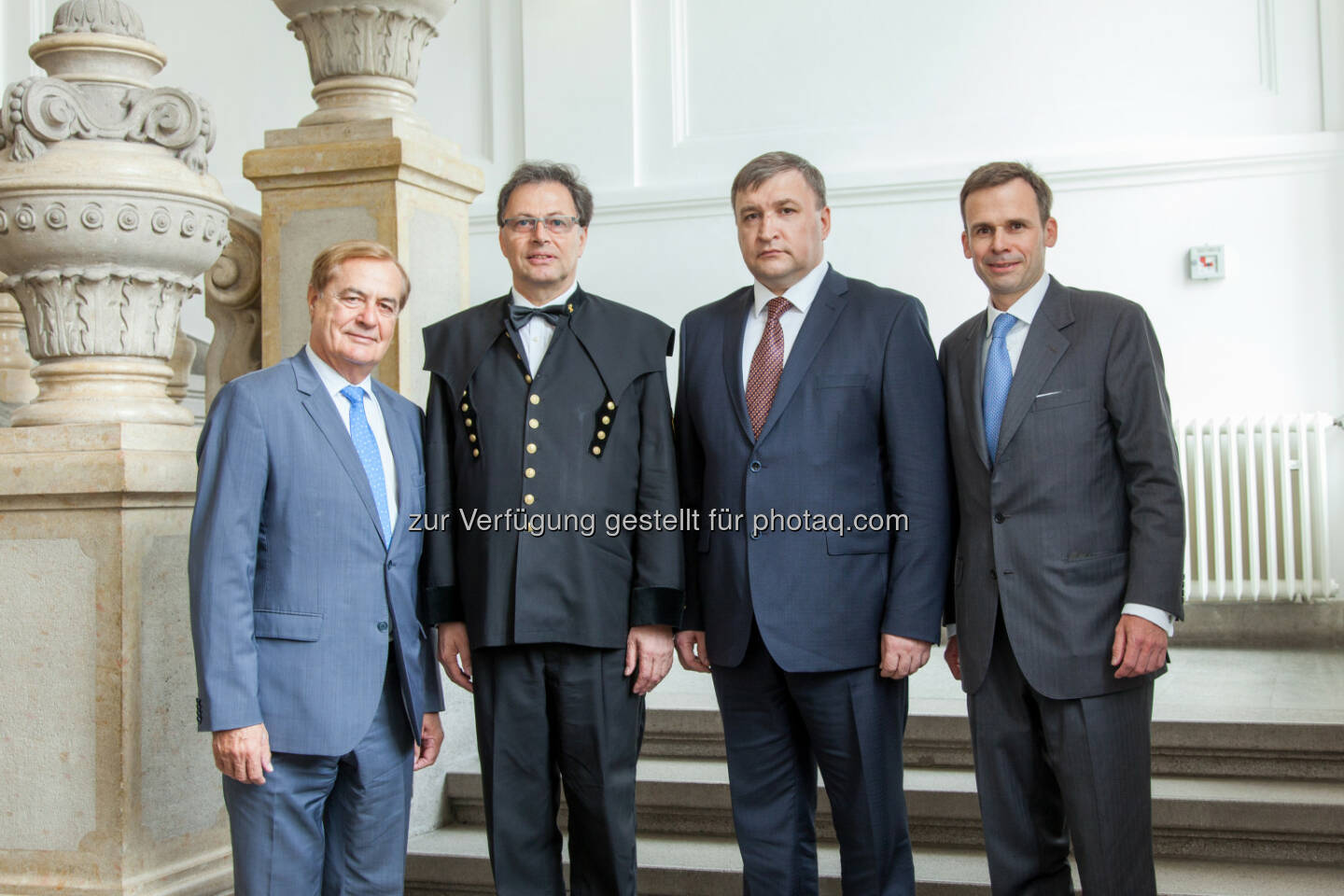 Honorarkonsul Rudi Roth, Wilfried Eichsleder (Rektor Montanuniversität Leoben), Evgueny L. Voevodkin, (Generaldirektor der LUKOIL Engineering) und Robert Gulla (Geschäftsführer der LUKOIL Holding GmbH) - LUKOIL INTERNATIONAL GmbH: „Glück Auf!“: LUKOIL startet Partnerschaft mit Montanuniversität Leoben (Fotograf: Pawel Gruszkiewicz / Fotocredit: cimmic photography)