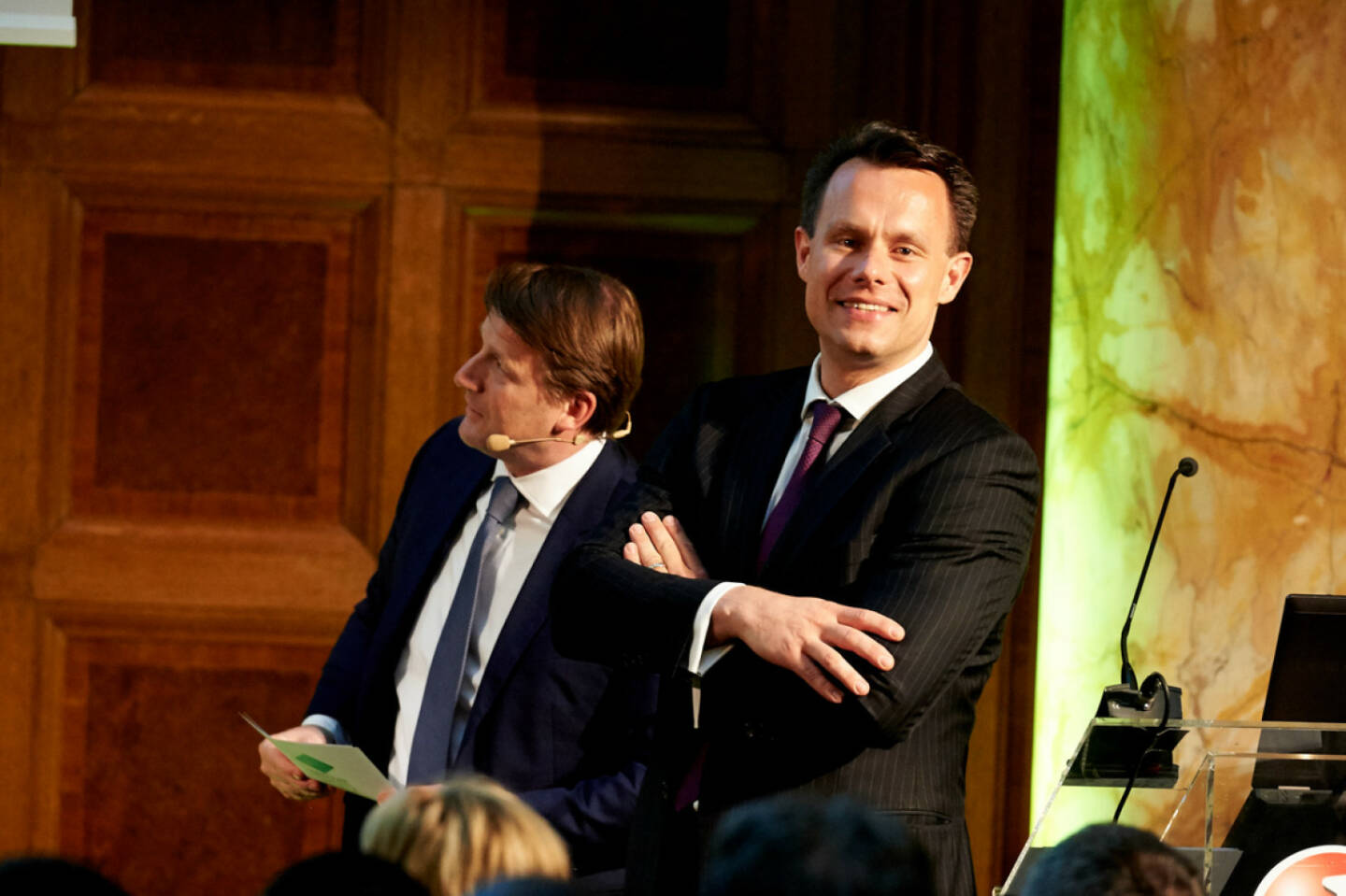 Lars Brandau (Deutscher Derivate Verband), Vorstand Christoph Boschan (Wiener Börse) - Zertifikate Award Austria 2017 (Fotocredit: Zertifikate Forum Austria)