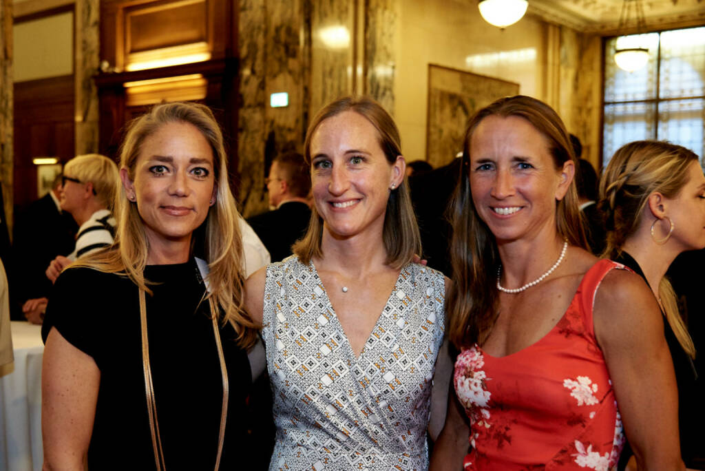 Elke Müller (Scholdan), Valerie Ferencic (ZFA), Martina Beran (ex-ZFA), © Zertifikate Forum Austria (19.05.2017) 