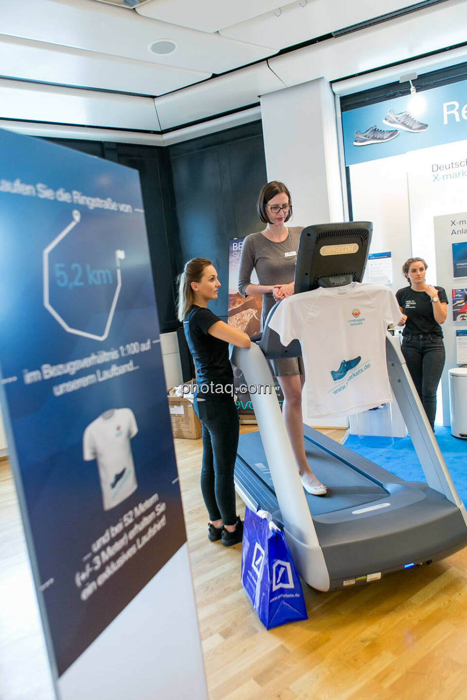 Laufband https://evofitness.at , Deutsche Bank X-markets, Börsentag Wien, 20.5.2017