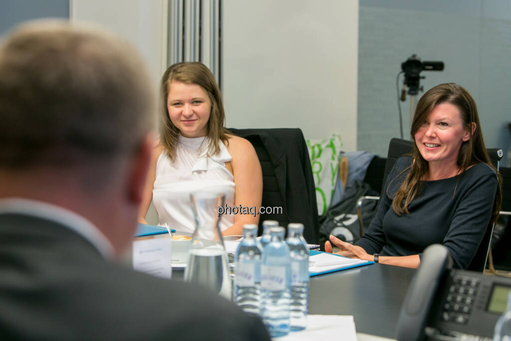 Madelaine Serlath (Studentin) - FH-Prof. Mag. Monika Kovarova-Simecek (Dozentin am Department Medien und Wirtschaft der FH St. Pölten) - (Fotocredit: Martina Draper) (14.06.2017) 