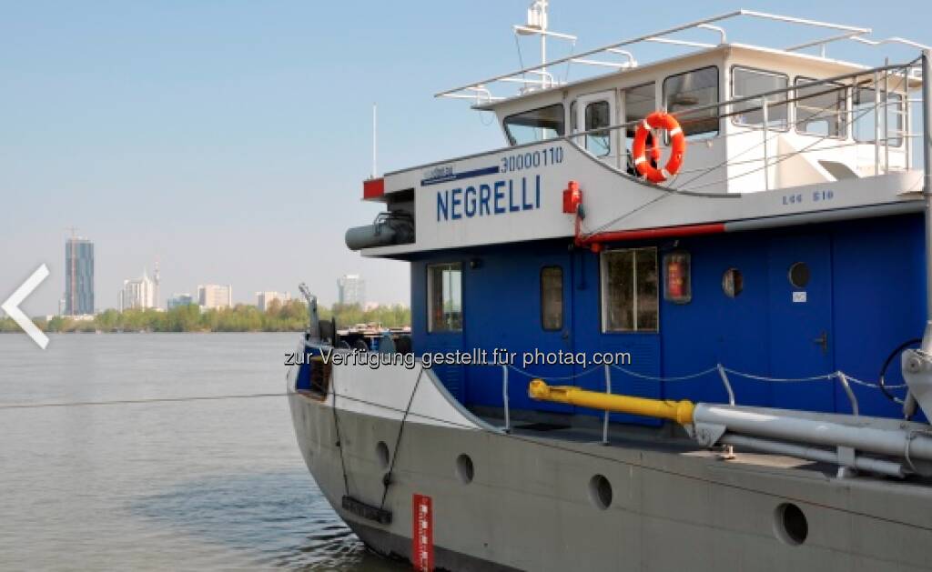 Donau, Schiff - Verbund Wiener Töchtertag - http://www.verbund.com/bg/de/blog/2013/05/16/toechtertag-via-donau-zur-hydromatrix (18.05.2013) 