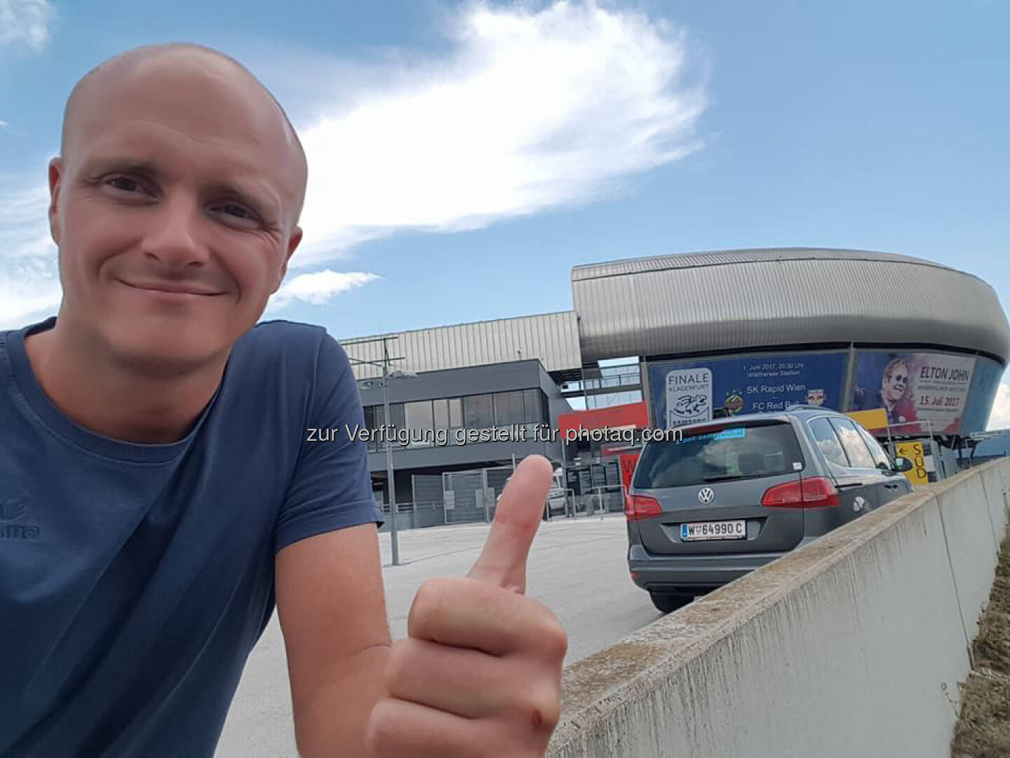 Markus Steinacher vor dem Wörthersee Stadion